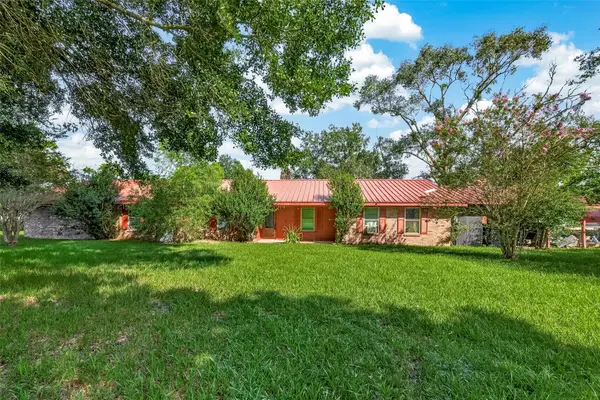 150 County Road 2296, Cleveland, TX 77327
