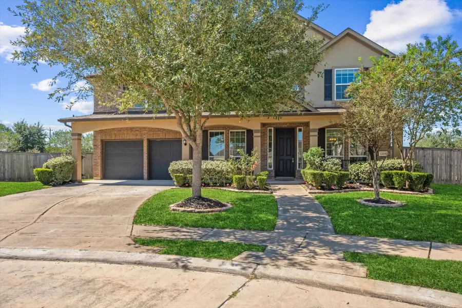 2208 Hannah Creek Court, Pearland, TX 77089 - Image #3