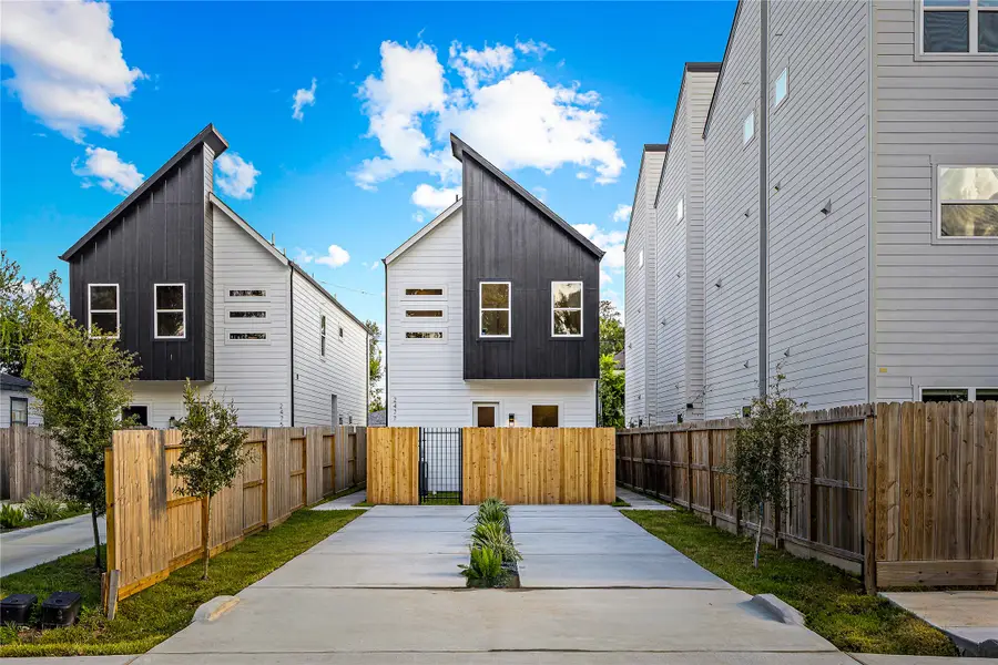 2477 Carmel Street, Houston, TX 77091 - #3