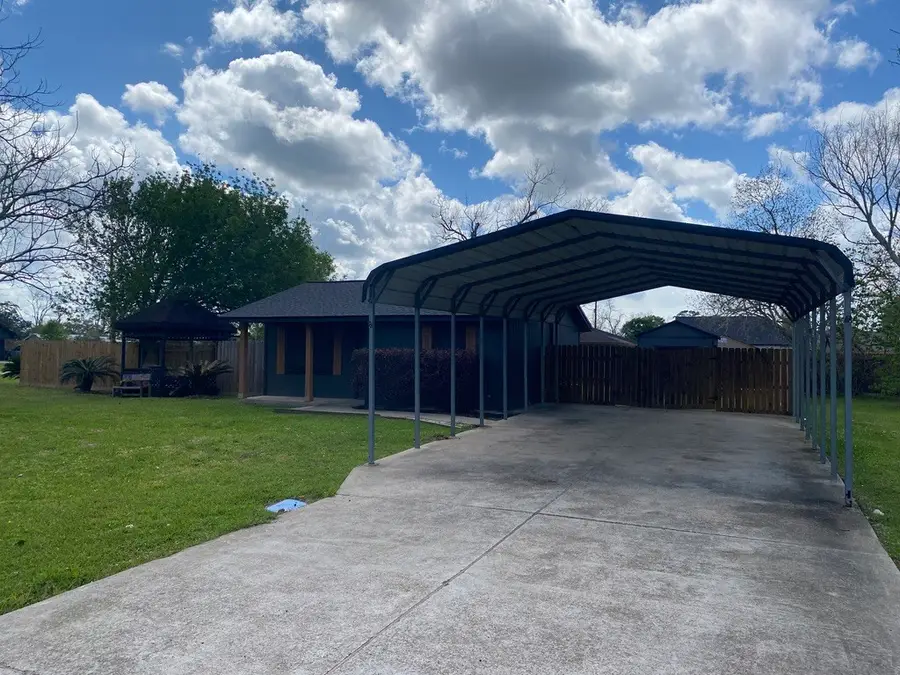 614 S Erwin St, Brazoria, TX 77422 - #3