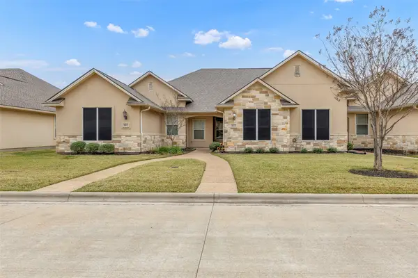 3810 Blackhawk Lane, College Station, TX 77845