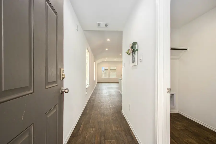 16862 Short Pines Drive, Conroe, TX 77302 - Image #2