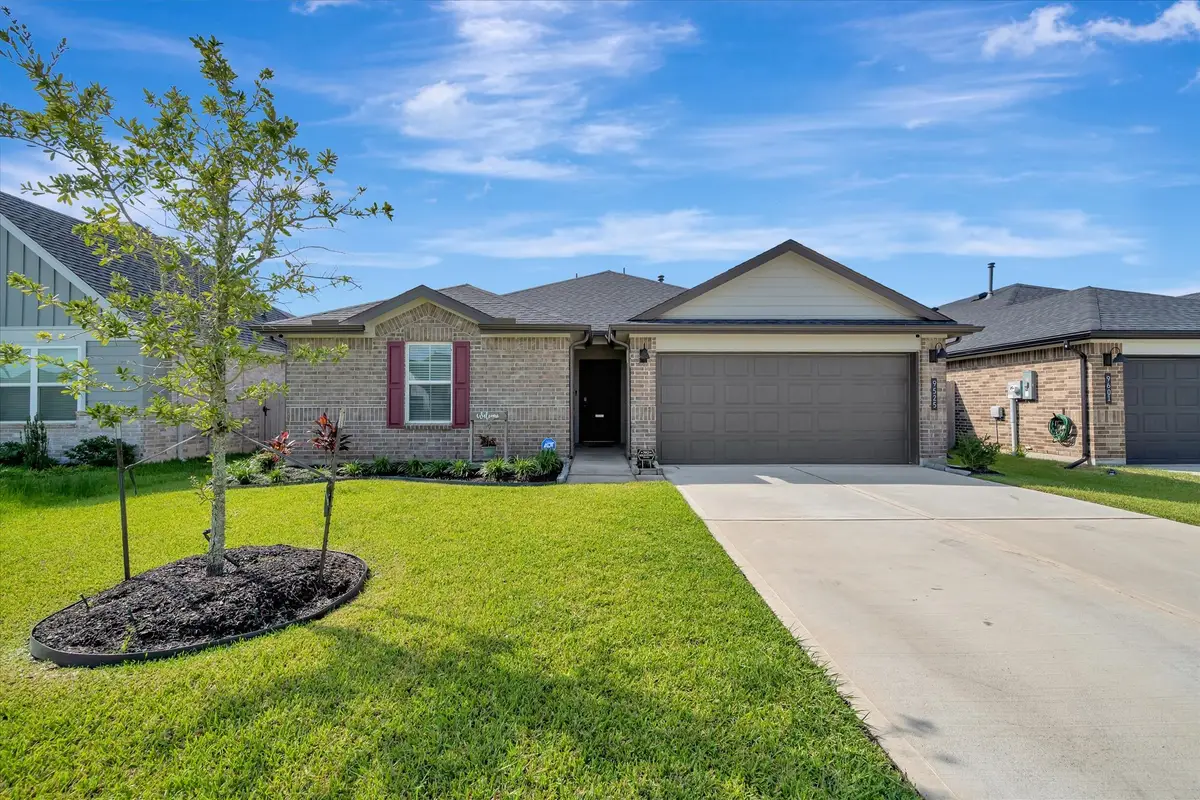 9525 Chelsea Street, Texas City, TX 77591 - #1