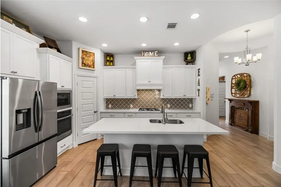 122 Hidden Peak Drive, Montgomery, TX 77316 - #2