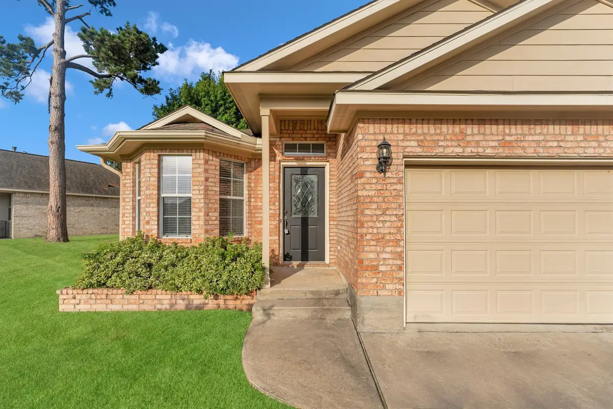 135 Snug Harbor Drive, Montgomery, TX 77356 - #1