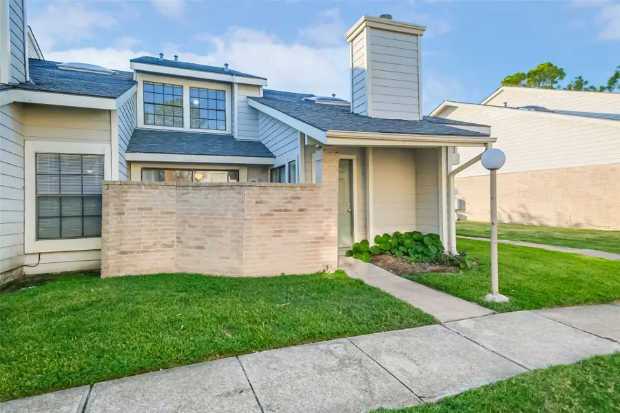 11983 Bob White Drive #17-852, Houston, TX 77035 - Image #2