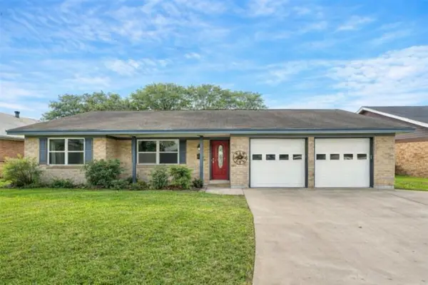 1118 S Amy Drive, Deer Park, TX 77536