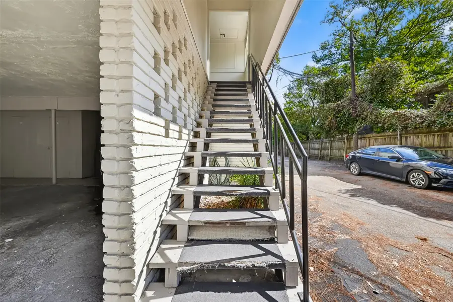 909 Silber Road #16C, Houston, TX 77024 - #2