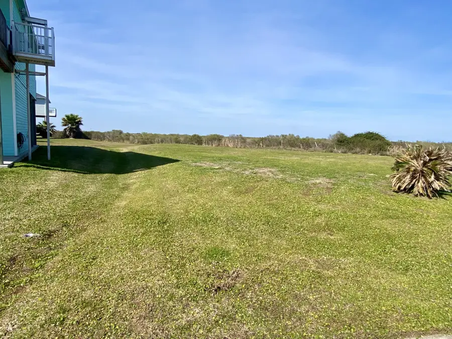 25010 Monterey Ct, Galveston, TX 77554 - #2