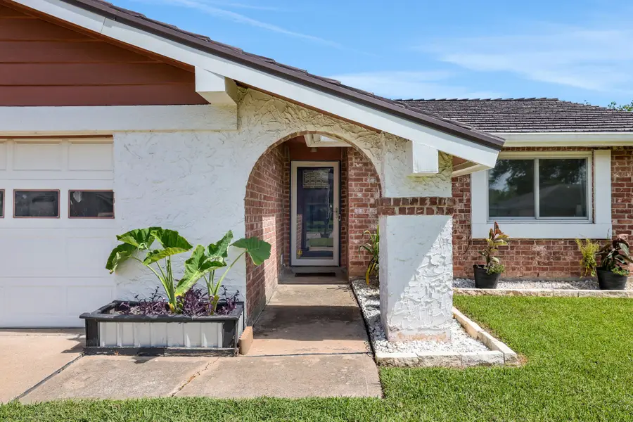 8515 Oakhaven Road, La Porte, TX 77571 - #2