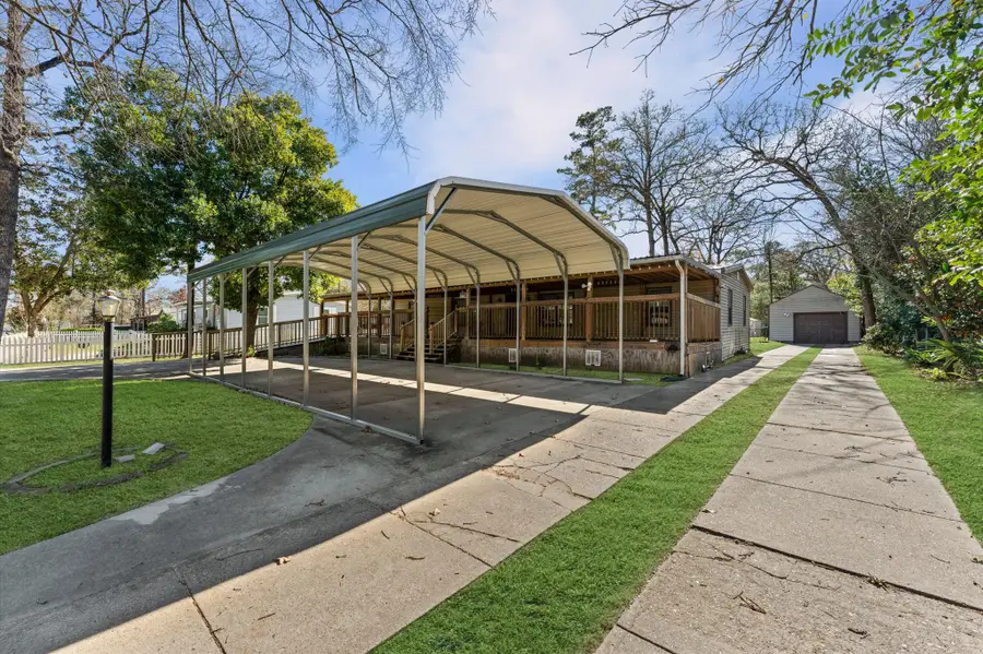 1314 Winchester Drive, Conroe, TX 77385 - Image #2