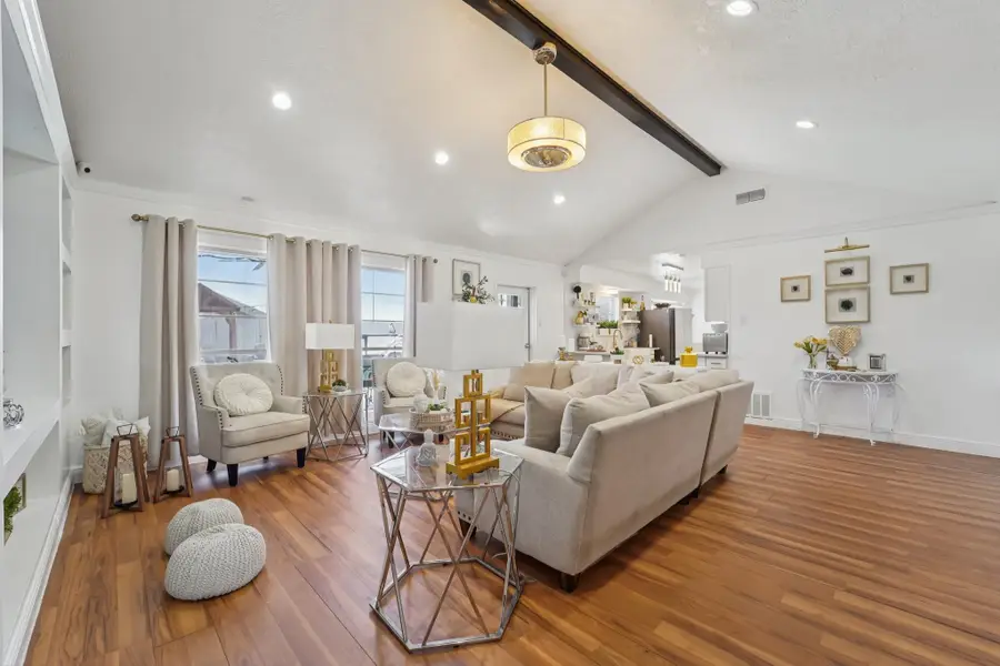 2004 S Palm Court, Pasadena, TX 77502 - #2