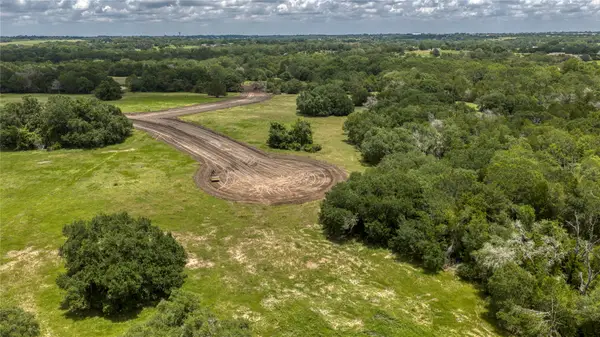 19 Wood Branch Lane, Brenham, TX 77833
