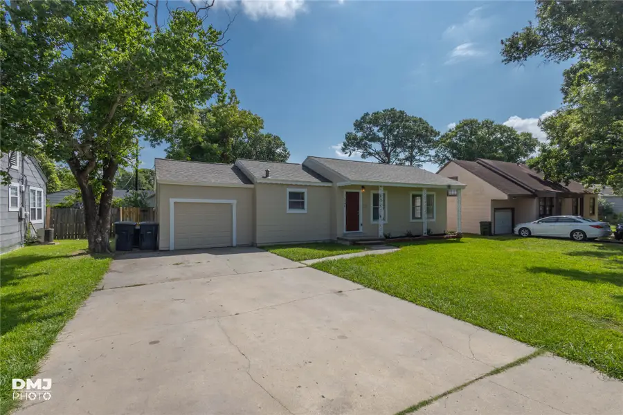 3140 Boyd Avenue, Groves, TX 77619 - #2