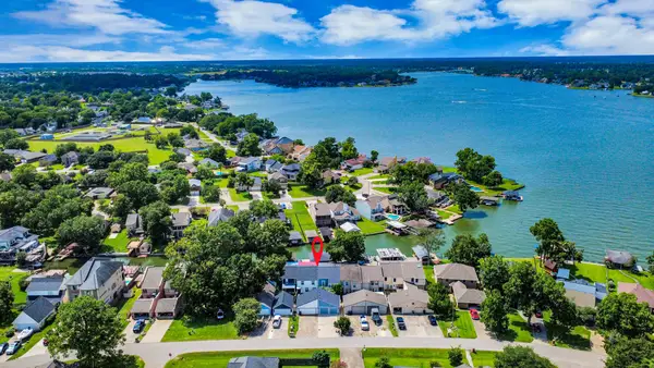 813 Paradise Lane, Montgomery, TX 77356