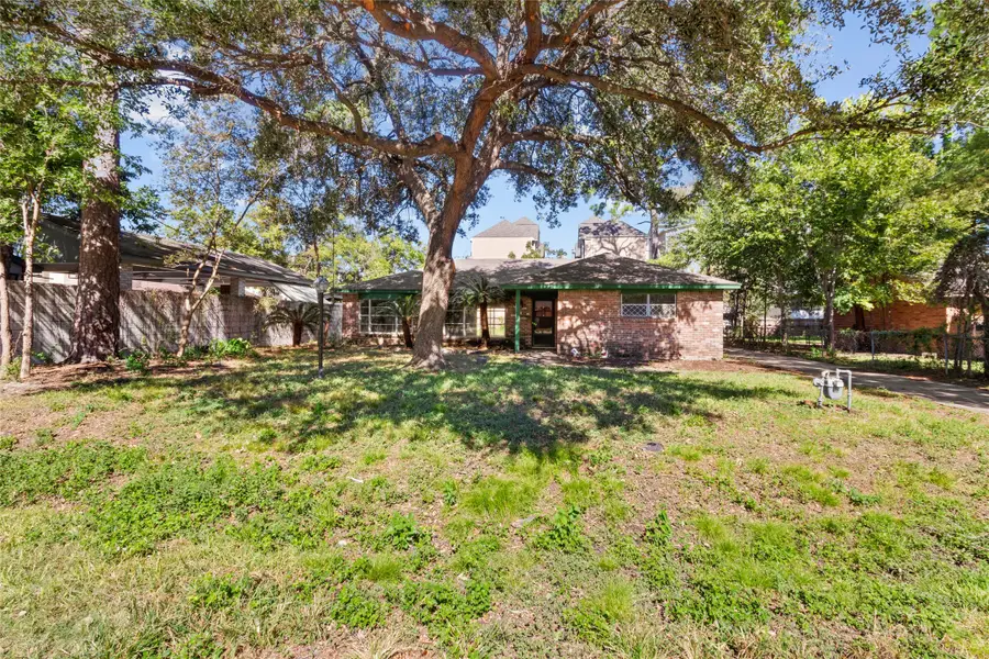 1427 W 22nd Street, Houston, TX 77008 - Image #2