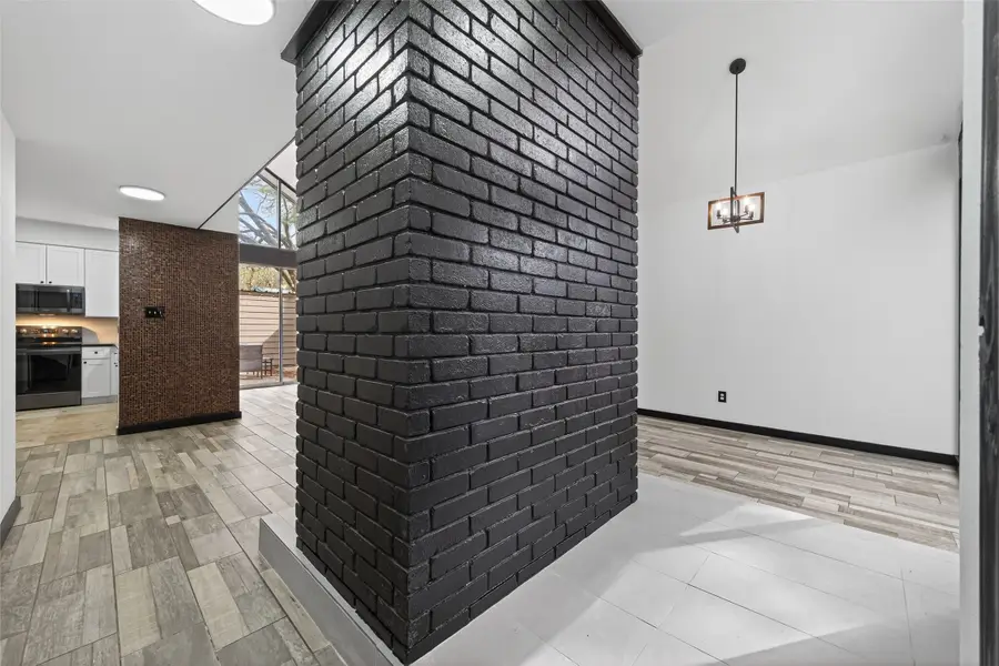 2129 Lake Village Drive, Houston, TX 77339 - #3