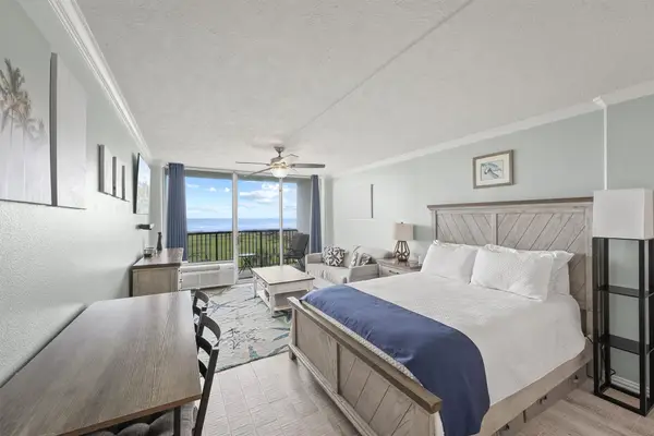 415 E Beach Drive #214, Galveston, TX 77550