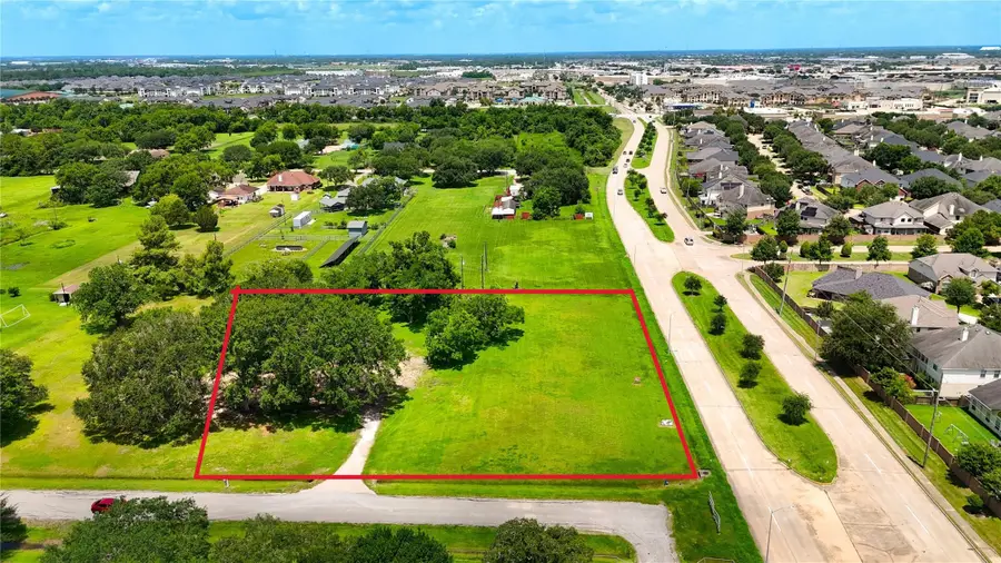 602 Sycamore Road, Richmond, TX 77469 - Image #2