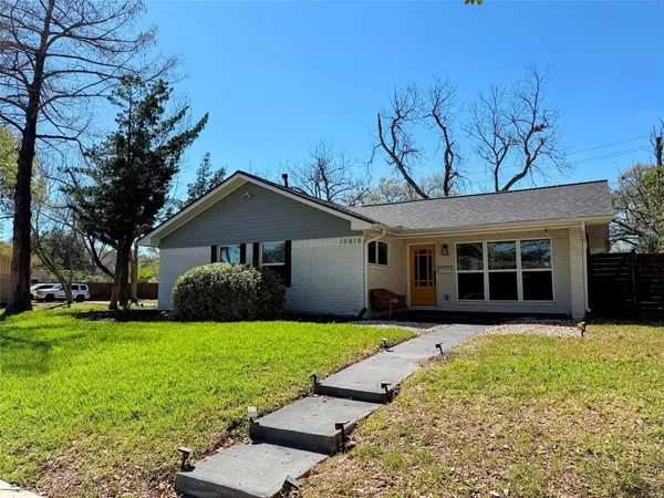 10810 Burdine Street, Houston, TX 77096