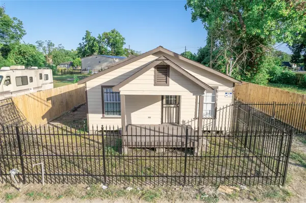 1051 W Little York Road, Houston, TX 77091