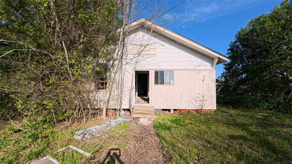 526 Wallace Street, East Bernard, TX 77435 - #1