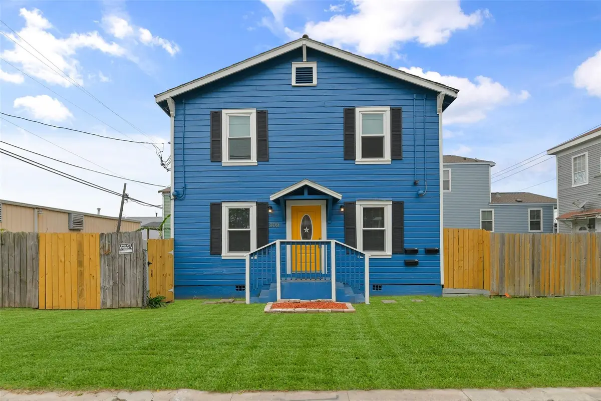 909 28th Street, Galveston, TX 77550 - #1