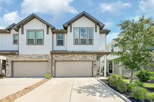 4027 Balboa Drive, Iowa Colony, TX 77583