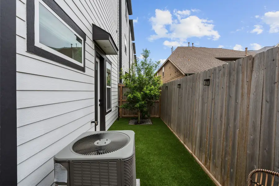 857 Fisher Street #F, Houston, TX 77018 - #2