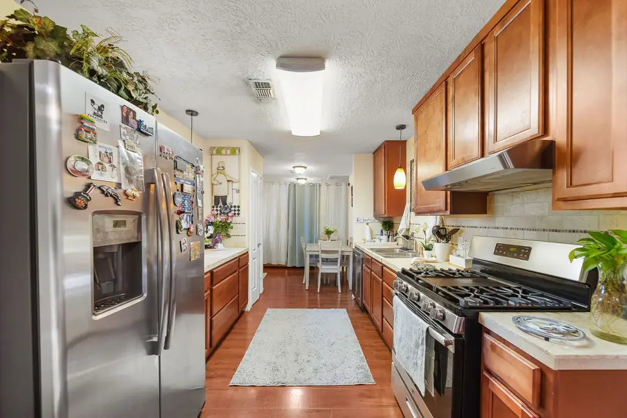 15 E Sterling Street, Baytown, TX 77520 - #3