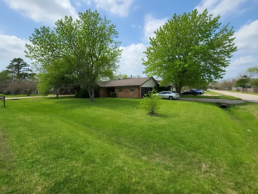 4717 33rd Street, Dickinson, TX 77539 - #2