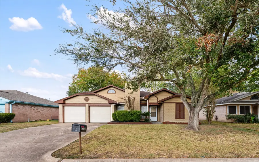 4717 Woodway Avenue, Rosenberg, TX 77471 - Image #2