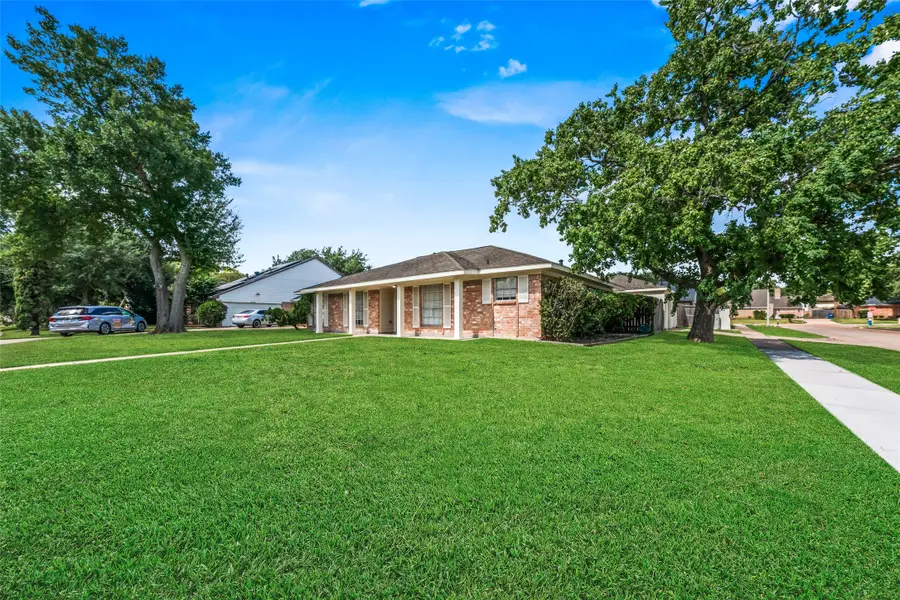 6902 Addicks Clodine Road, Houston, TX 77083 - #3
