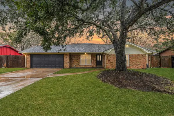 307 Meyer Street, Alvin, TX 77511