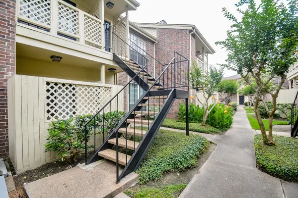 2121 El Paseo Street #2002, Houston, TX 77054