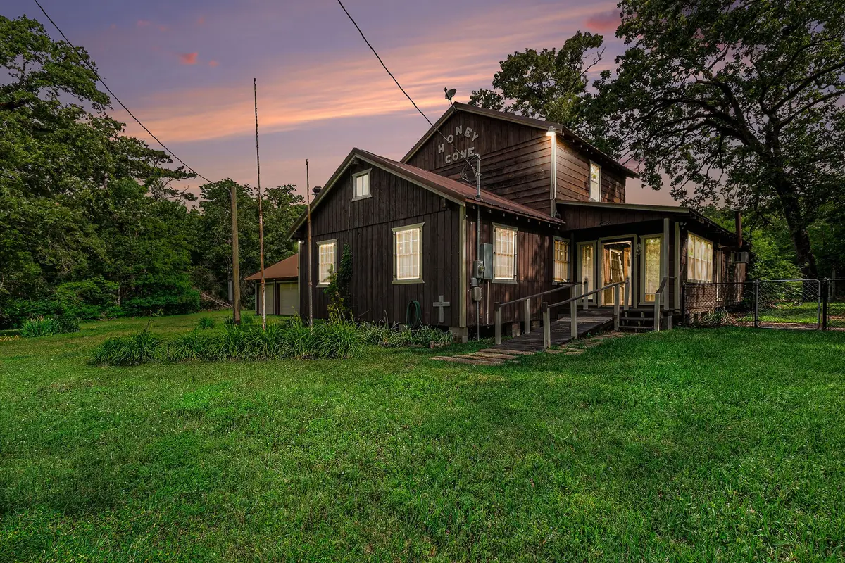 189 Lake Livingston Boulevard, Livingston, TX 77351 - #1