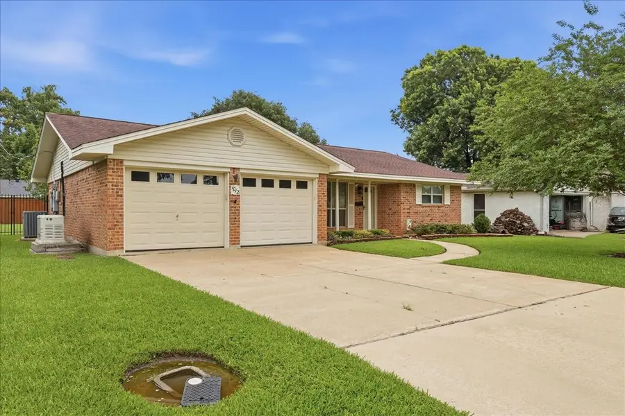 1012 Mimosa Drive, Nederland, TX 77627 - #2