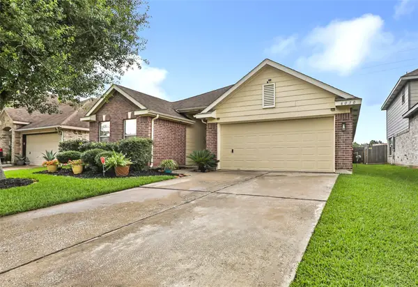 6030 Sandy Creek Drive, Baytown, TX 77523