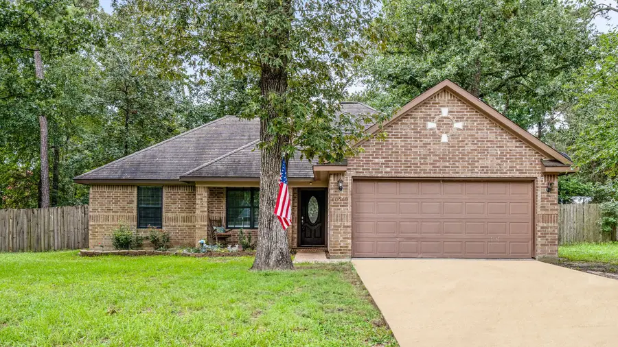 10668 Royal Magnolia Drive, Conroe, TX 77303 - Image #2