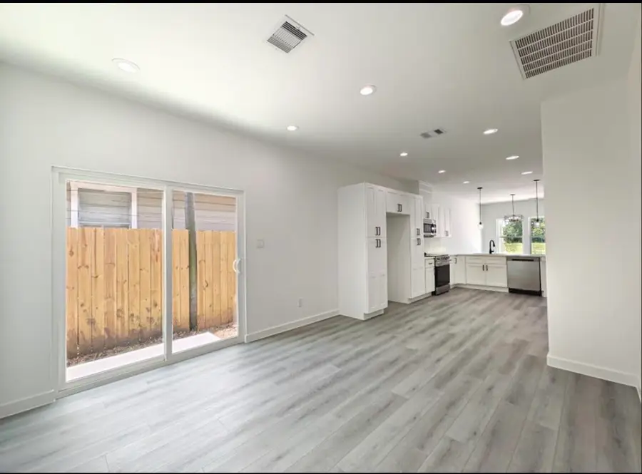 8614 Peachtree Street #C, Houston, TX 77016 - #2