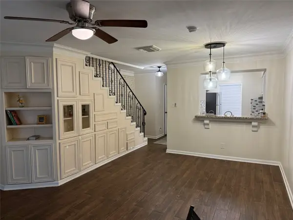 9107 Braeburn Valley Drive #15, Houston, TX 77074