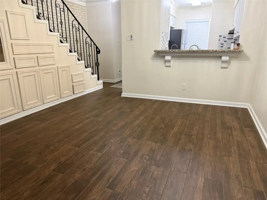 9107 Braeburn Valley Drive #15, Houston, TX 77074 - Image #2