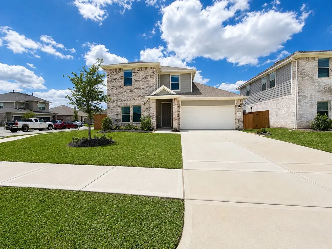 2425 East Heritage Drive, Dayton, TX 77535 - #1
