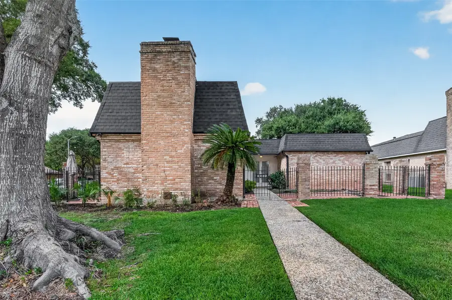 2230 S Fountain Valley Drive, Missouri City, TX 77459 - #2