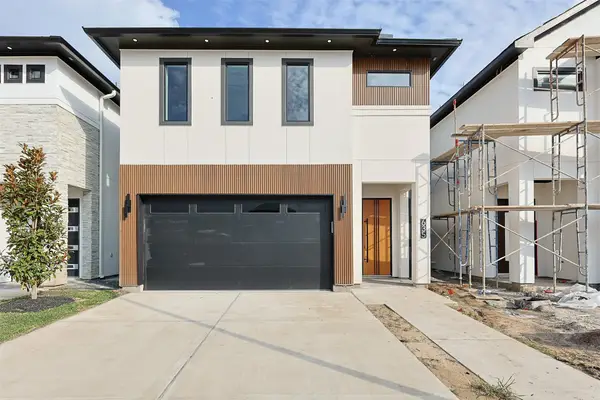 635 Rolling Oaks, Stafford, TX 77477