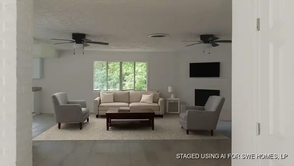 132 White Oak Drive N, Woodbranch, TX 77357