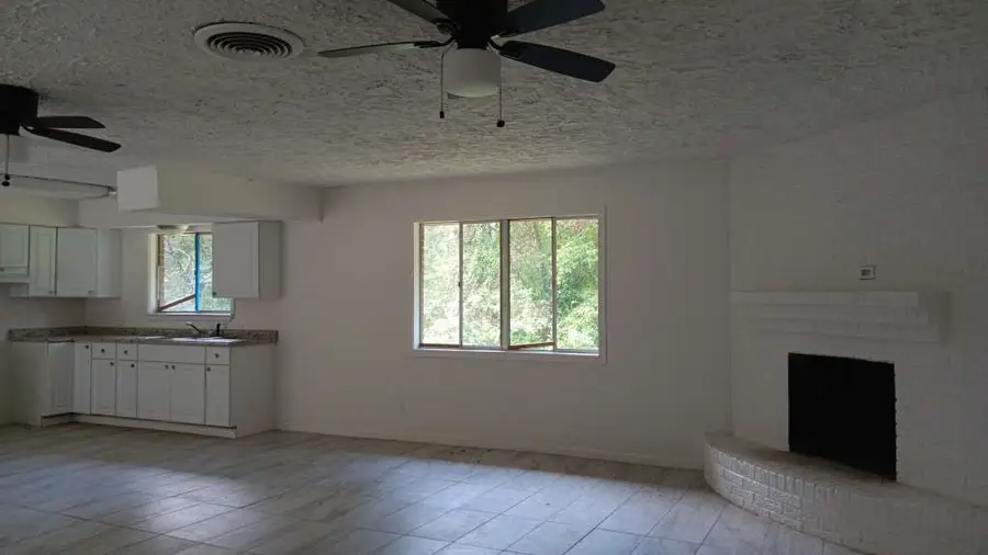 132 White Oak Drive N, Woodbranch, TX 77357 - #2