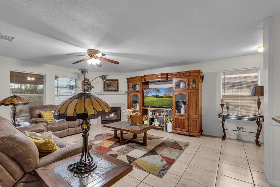 1130 Fairlane Square, Channelview, TX 77530 - Image #3