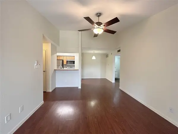 2120 El Paseo Street #620, Houston, TX 77054