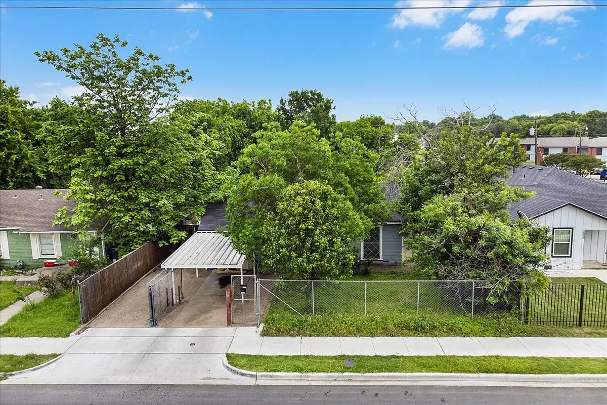 3520 Bagby Avenue, Waco, TX 76711 - #1
